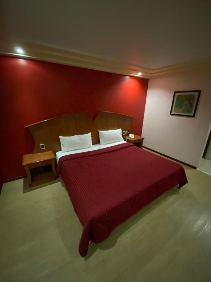 Hotel Maria Rico เม็กซิโกซิตี้ ภายนอก รูปภาพ